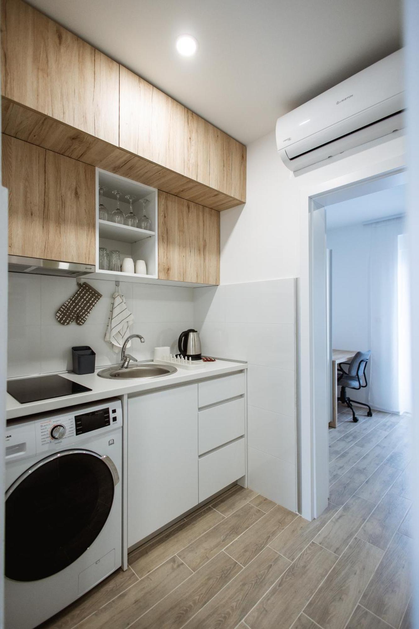Cozy Studio Apartment In Osijek - Self Check In Eksteriør billede
