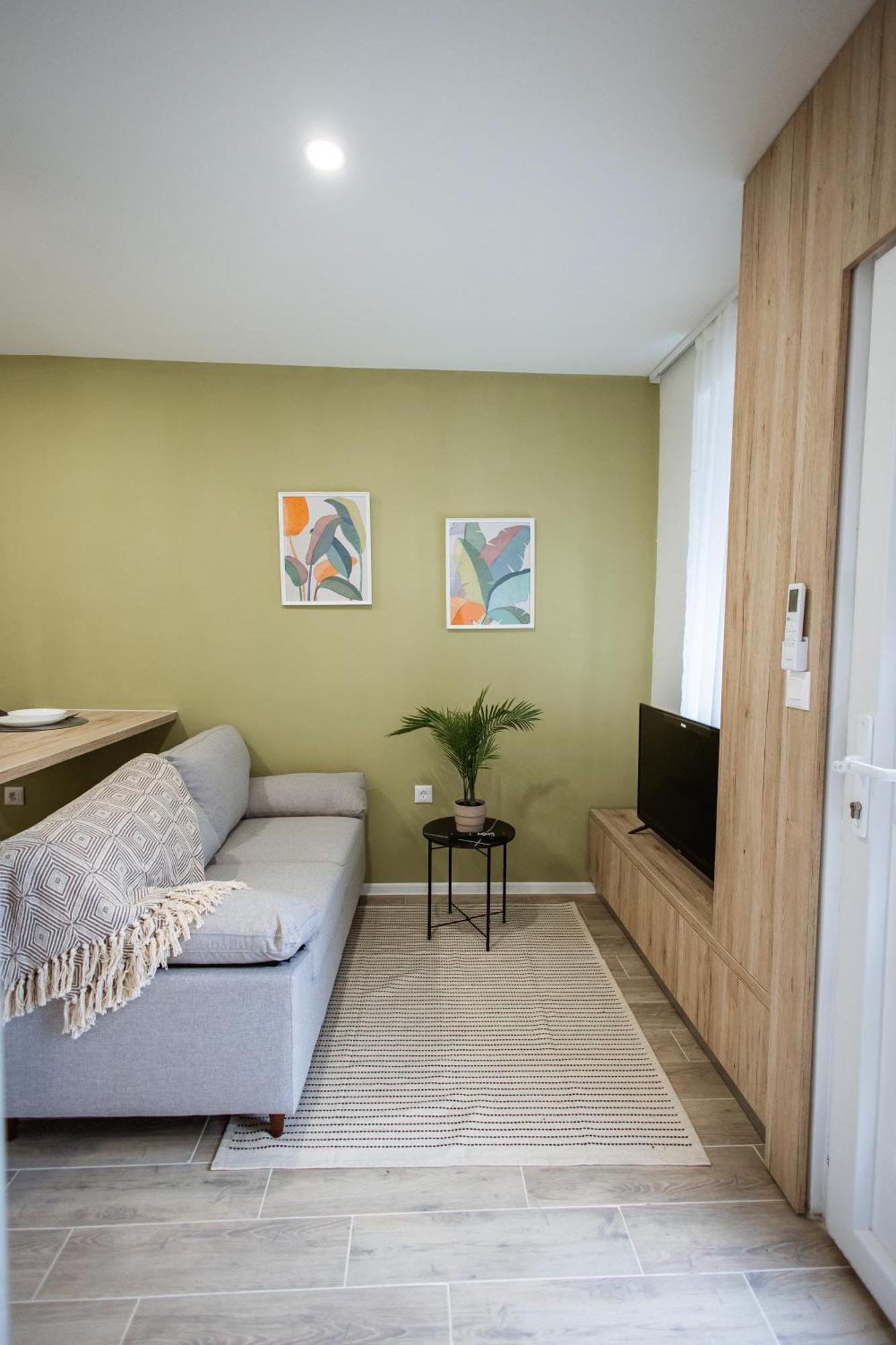 Cozy Studio Apartment In Osijek - Self Check In Eksteriør billede