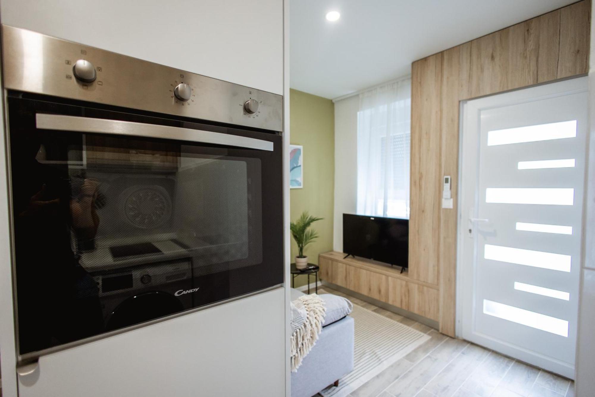 Cozy Studio Apartment In Osijek - Self Check In Eksteriør billede