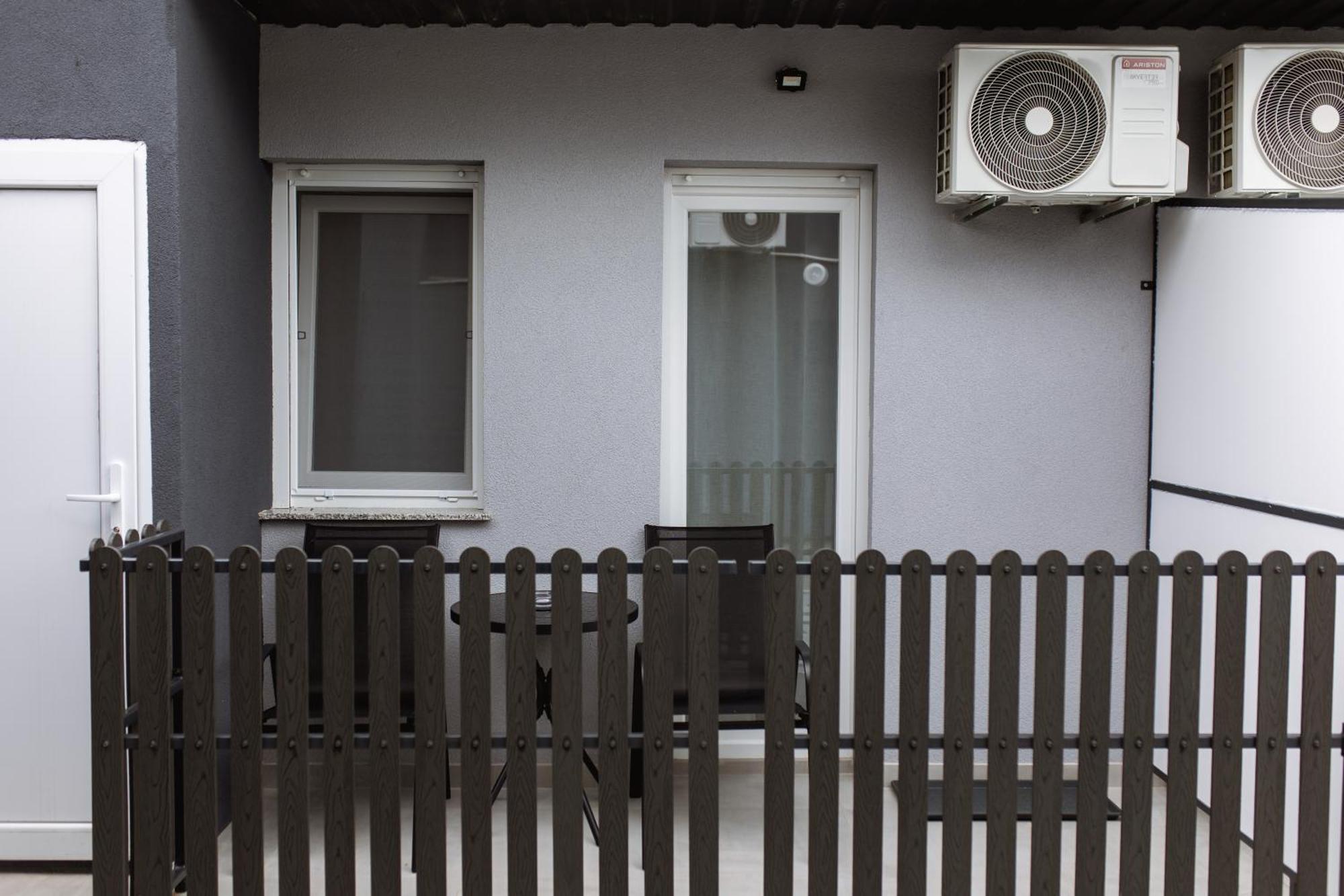Cozy Studio Apartment In Osijek - Self Check In Eksteriør billede